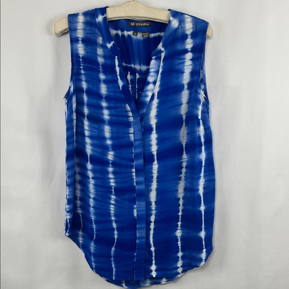 Sandra Ingrish & Co Blue & White Sleeveless Button Detail Blouse - Size Medium